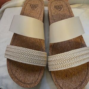 Reef Women's Cream and Tan Sandals